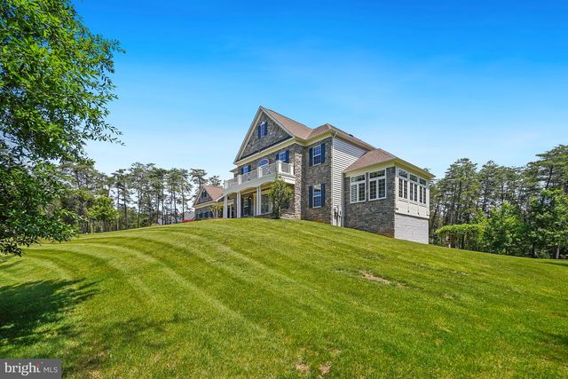 42115 PLEASANT FOREST CT, Ashburn, VA 20148