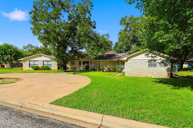 268 Quail ST, Meadowlakes, TX 78654