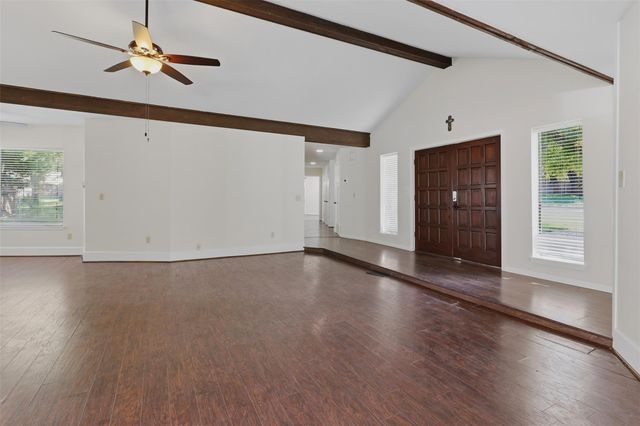 268 Quail ST, Meadowlakes, TX 78654