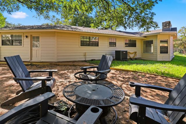 268 Quail ST, Meadowlakes, TX 78654