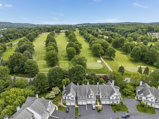 15 Pinehurst Cir, Clinton Twp., NJ 08801