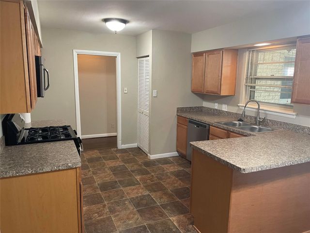 2532 Highwood Drive, Dallas, TX 75228