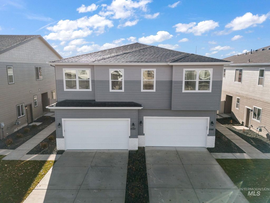 374 N Lagrasse Lane, Star, ID 83669