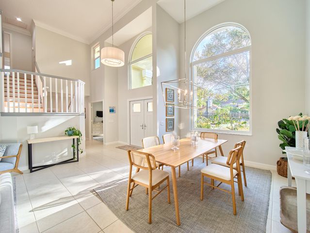 140 Victorian Lane, Jupiter, FL 33458