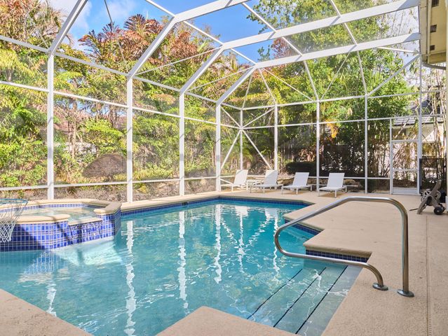 140 Victorian Lane, Jupiter, FL 33458