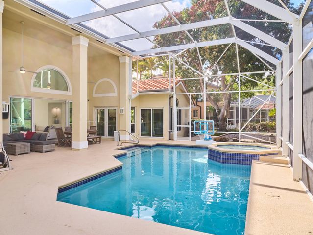 140 Victorian Lane, Jupiter, FL 33458