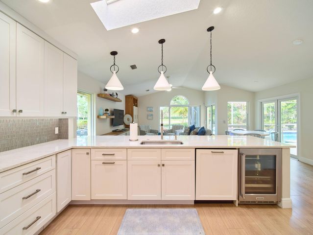 140 Victorian Lane, Jupiter, FL 33458