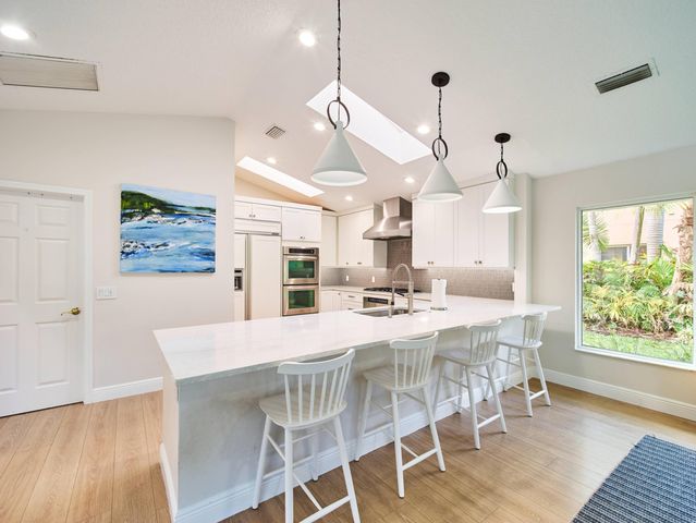 140 Victorian Lane, Jupiter, FL 33458