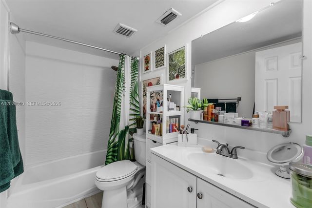 7765 SW 86th St F2-205, Miami, FL 33143