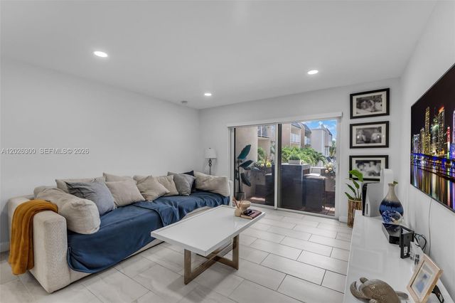 7765 SW 86th St F2-205, Miami, FL 33143