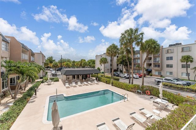 7765 SW 86th St F2-205, Miami, FL 33143