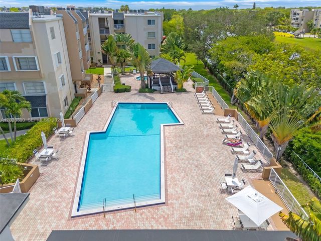 7765 SW 86th St F2-205, Miami, FL 33143