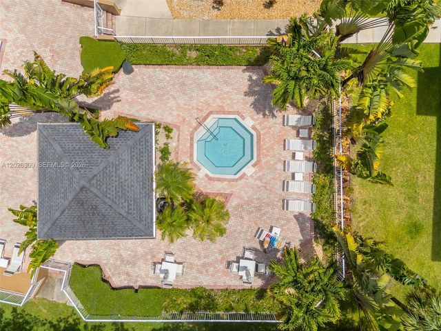 7765 SW 86th St F2-205, Miami, FL 33143