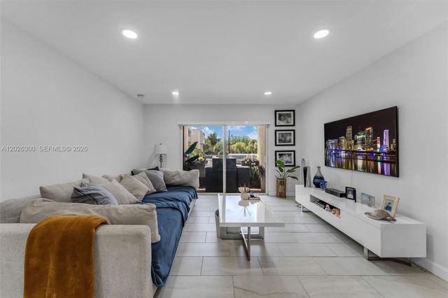 7765 SW 86th St F2-205, Miami, FL 33143