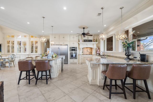 160 Cougar Terrace, Hot Springs, AR 71913