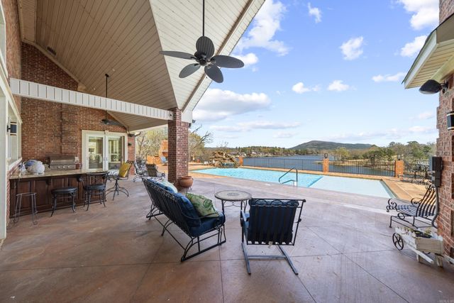 160 Cougar Terrace, Hot Springs, AR 71913