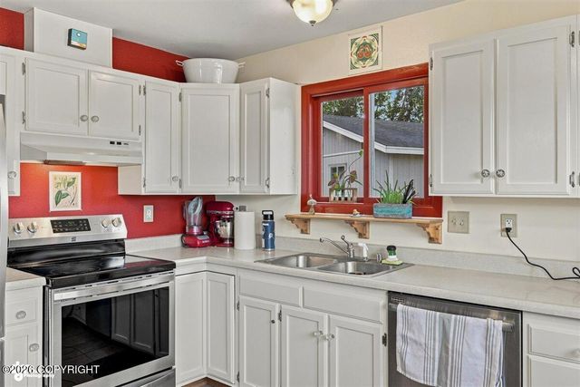 221 Orange Leaf Circle, Anchorage, AK 99504
