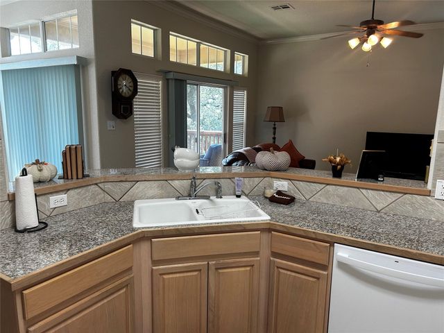 20945 Waterside DR 23, Lago Vista, TX 78645