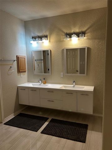 20945 Waterside DR 23, Lago Vista, TX 78645