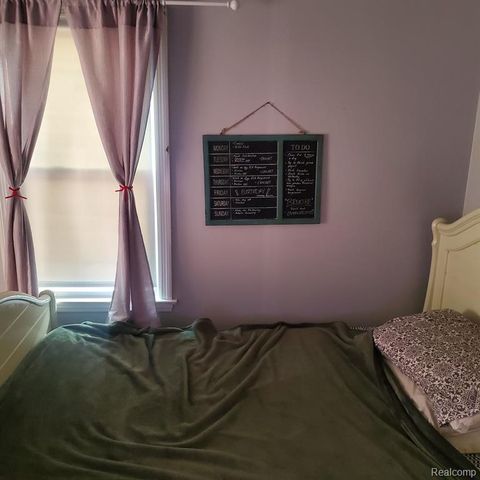 18918 Hartwell Street, Detroit, MI 48235