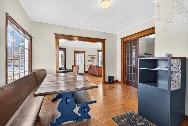 232 W 8TH AVENUE, Oshkosh, WI 54902