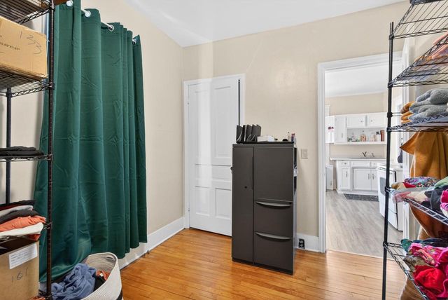 232 W 8TH AVENUE, Oshkosh, WI 54902