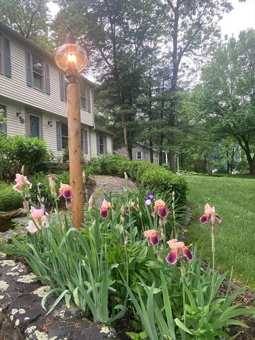 142 Abbott St, North Andover, MA 01845