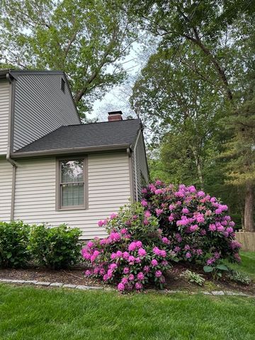 142 Abbott St, North Andover, MA 01845