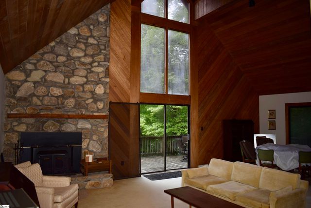 173 Mountain Haven Lane, Zirconia, NC 28790