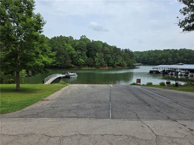116 Oconee Avenue, Westminster, SC 29693