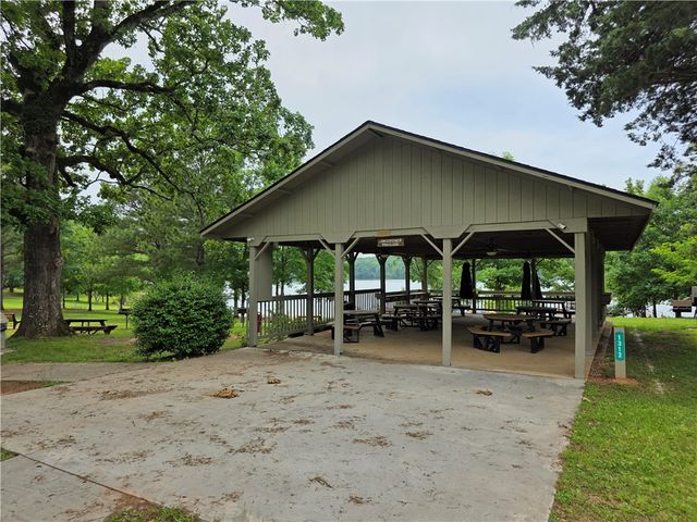 116 Oconee Avenue, Westminster, SC 29693
