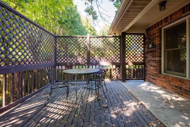 608 Cambridge Place Drive, Little Rock, AR 72227