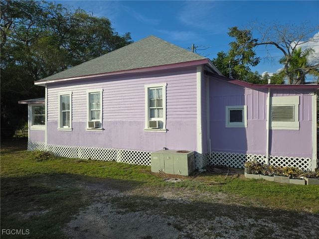 3207 Broadway, Fort Myers, FL 33901