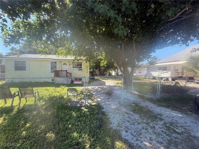 3207 Broadway, Fort Myers, FL 33901