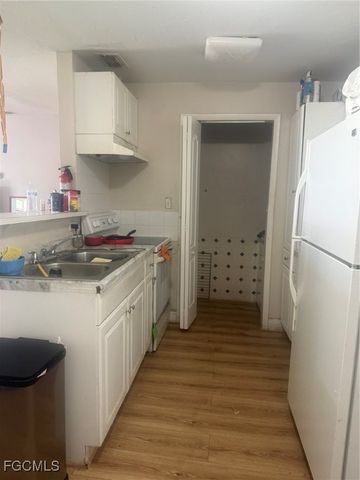 3207 Broadway, Fort Myers, FL 33901