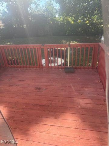 3207 Broadway, Fort Myers, FL 33901