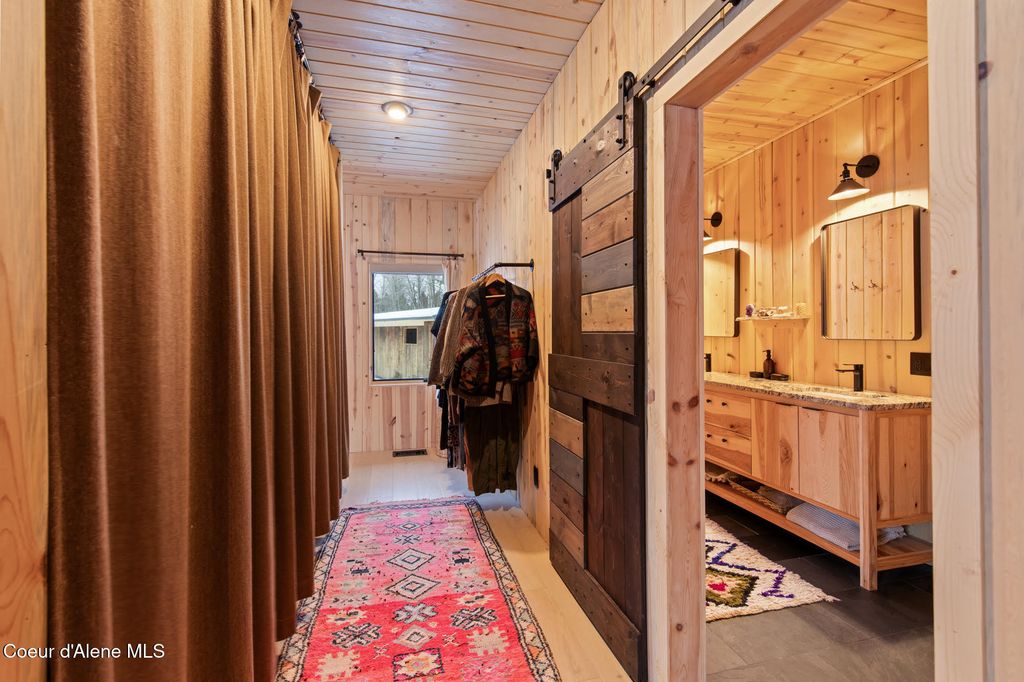 202 Siskin Ln, Sandpoint, ID 83864 photo 17