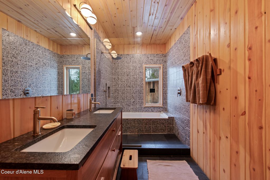 202 Siskin Ln, Sandpoint, ID 83864 photo 25