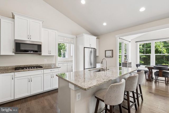 4853 POINT RD, Warrenton, VA 20187