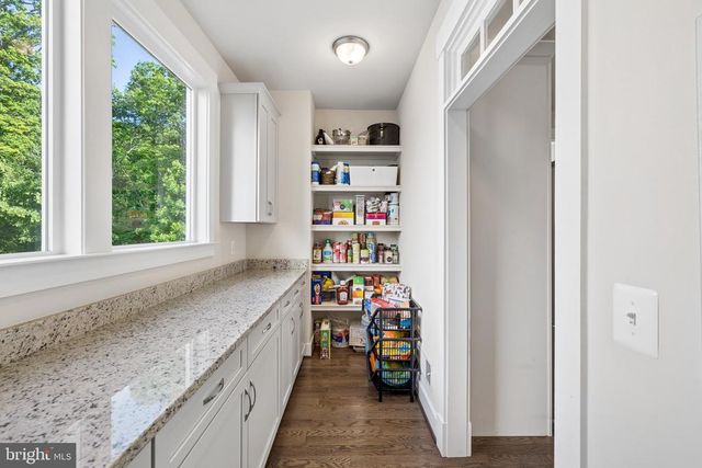 4853 POINT RD, Warrenton, VA 20187