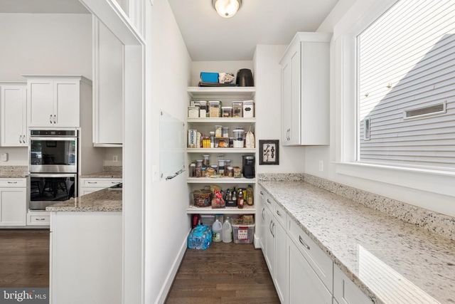 4853 POINT RD, Warrenton, VA 20187