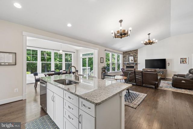 4853 POINT RD, Warrenton, VA 20187