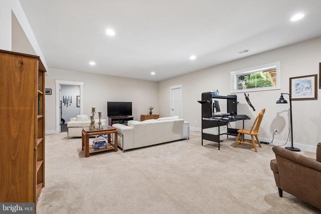 4853 POINT RD, Warrenton, VA 20187