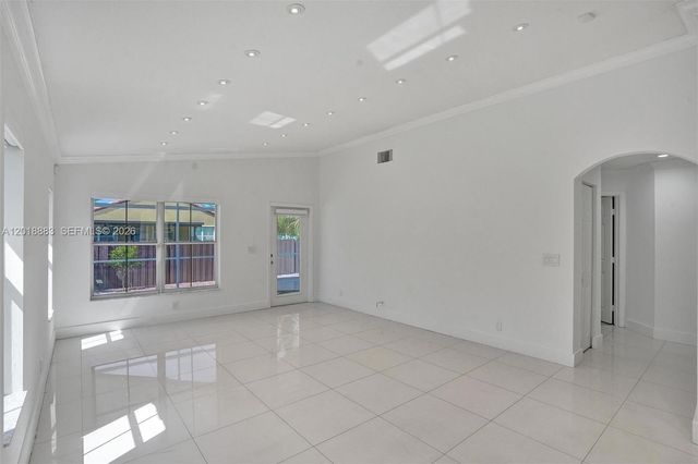 2266 NW 208th Ter, Pembroke Pines, FL 33029