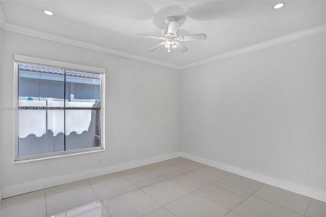 2266 NW 208th Ter, Pembroke Pines, FL 33029