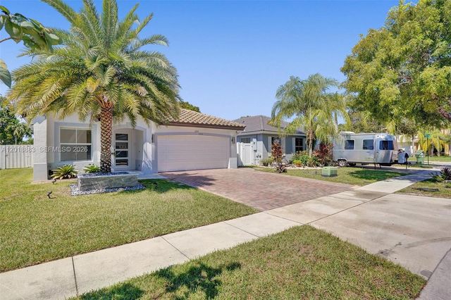 2266 NW 208th Ter, Pembroke Pines, FL 33029