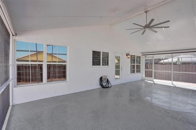 2266 NW 208th Ter, Pembroke Pines, FL 33029