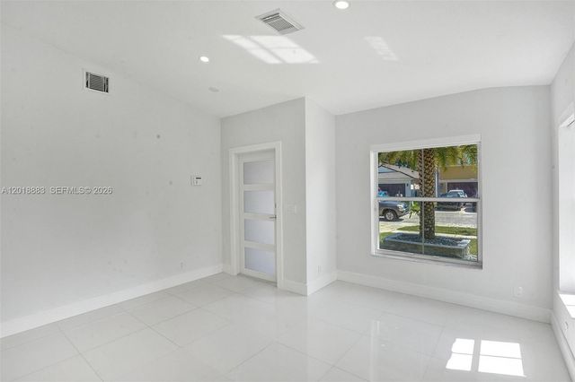 2266 NW 208th Ter, Pembroke Pines, FL 33029