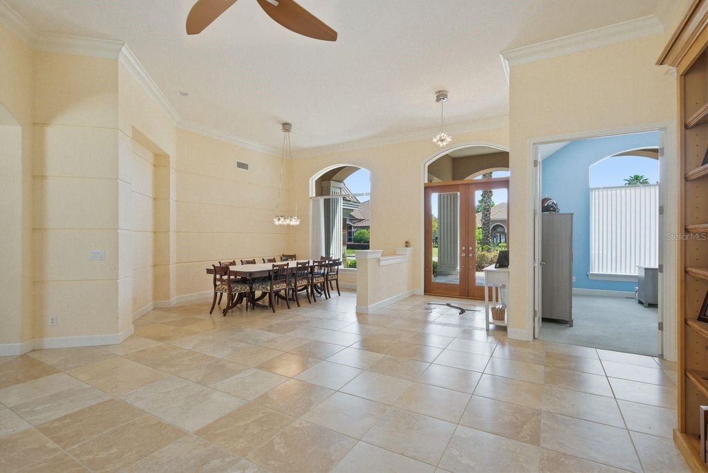 Image 11 of property listing at 976 CYPRESS COVE WAY, Tarpon Springs, FL 34688