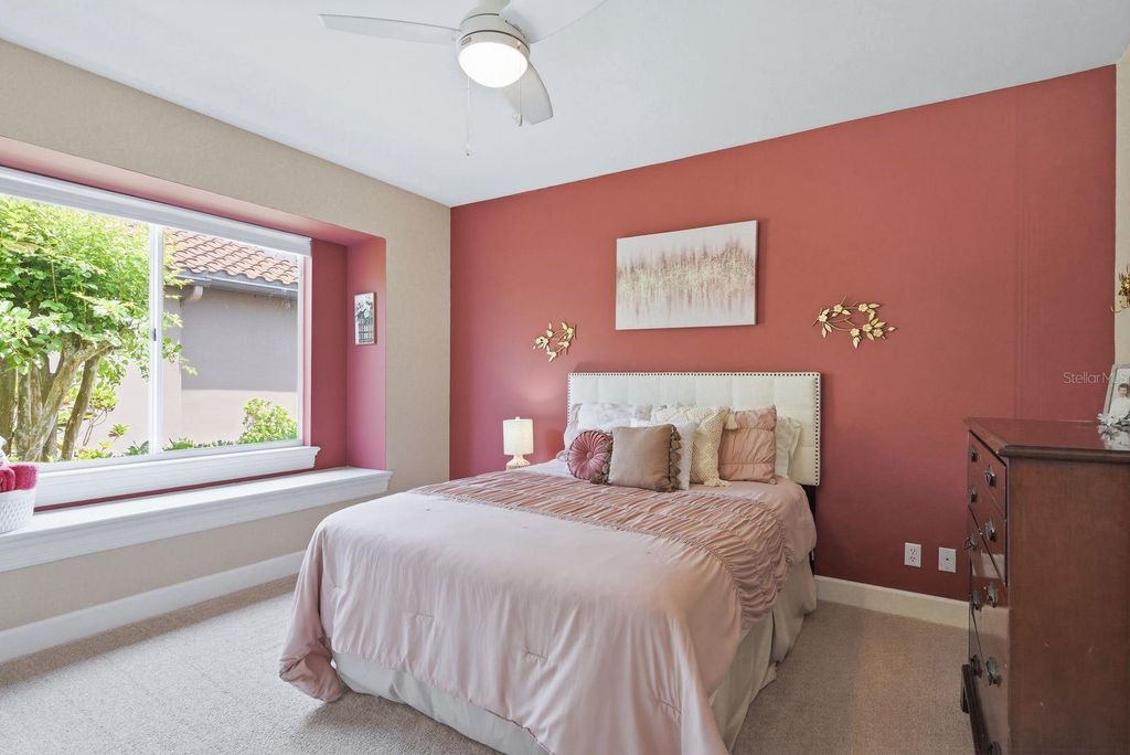 Image 35 of property listing at 976 CYPRESS COVE WAY, Tarpon Springs, FL 34688